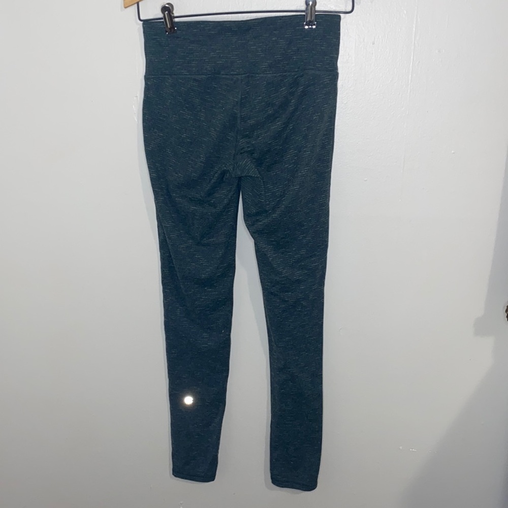 🌵Comfy cute green Champion leggings! - Picture 4 of 8